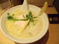 「鶏白湯SOBA大(950円)」@銀座 篝の写真