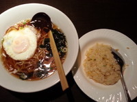 「日替ランチ1(醤油ラーメン+五目チャーハン)780円」@上海華龍 ヤマダ電機LABI1高崎店の写真