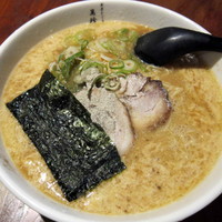 「玉子とじラーメン（醤油） 680円」@萬珍軒の写真