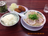 「メンチカツ定食（特製醤油ラーメン+メンチカツ2ケ+ご飯(大盛)）」@ラーメン魁力屋 都岡店の写真