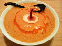 「濃厚坦坦麺+Dセット(半チャーハン)」@つけ麺らーめん 春樹 新宿御苑前店の写真