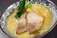 「鶏白湯塩ラーメン」@八八らーめんの写真