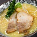 鶏白湯塩ラーメン