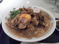 「特製肉そば（卵黄入り）」@徳島中華そば 中にしの写真