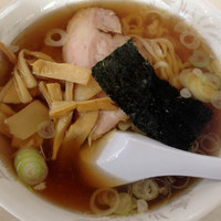 「ラーメン（麺固め）800円」@喜満の写真