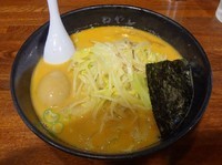 「辛っ風麺（850円）＋味付玉子（100円）」@北海道らーめん おやじ 町田店の写真