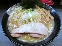 「濃厚魚介らーめん（大盛無料）」@麺屋 中川會 神保町店の写真