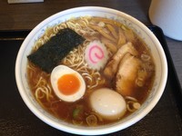 「昔ながらの中華そば＋半熟玉子（￥680＋￥100）」@清勝丸 海老名店の写真