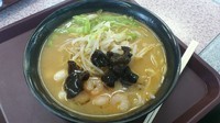 「塩海老ラーメン」@フードコート山美湖の写真
