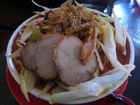 「辛ねぎとんこつ味噌（大盛り：無料）」@ラッキー食堂まとや 千曲店の写真