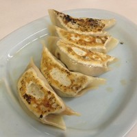 「餃子（ラーメンオーダーの方20時まで無料）」@くるまやラーメン 大泉店の写真