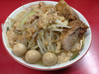 「ラーメン¥650+うずら¥100」@ラーメン二郎 大宮店の写真