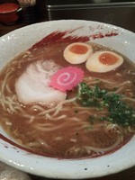 「半熟味玉らーめん＋無料中盛り」@NARU-TOの写真