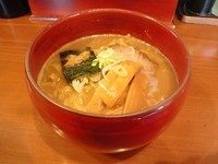 「濃厚らーめん」@麺道 ともよし 東三国店の写真