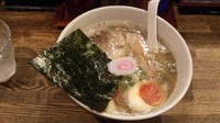 「煮干しラーメン味玉入り」@でびっと 中延店の写真