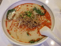 「特製四川担々麺」@龍華楼 新館の写真