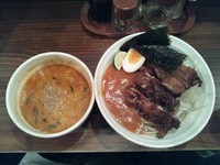 「旨辛つけDX(メガ唐付き)(中盛)(あつもり)」@旨辛ラーメン 表裏の写真