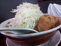 「ラーメン(にんにく少なめ)」@ラーメン 龍郎の写真