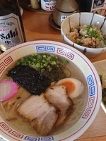「伯方の塩ラーメン、貝飯セット」@さんわ 松山中央店の写真