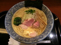 「芳醇香味そば（醤油）（￥750）」@麺屋 一燈 ラゾーナ川崎店の写真