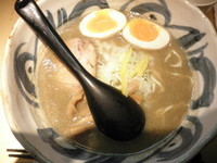 「煮干し醤油そば　「800円」」@麺屋 音の写真