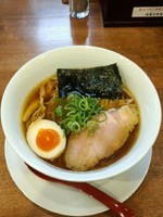 「醤油らぁ麺」@麺や維新の写真