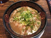 「とんこつラーメン」@でんえんらーめんの写真