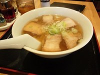 「喜多方ラーメン　普通盛」@喜多方ラーメン 坂内 歌舞伎町店の写真