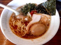 「ﾓﾁ豚ｾｱブらーめん 関ヶ原のたまり風味（限定）（800円）」@啜磨専科の写真