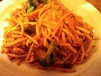 「沖縄そばのナポリタン700円」@夏至南風の写真