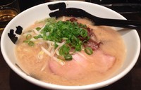 「韋駄天の醤油(手もみ平打ち麺)＋焼豚めし(中)」@麺処 韋駄天の写真