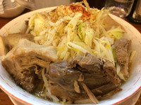 「山盛り中華そば肉のせ(ニンニク)」@本格中華そば 檜庵 八王子店の写真