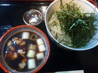 「軍鶏汁蕎麦￥900＋中華麺に変更￥10＝￥910」@鈴木庄兵衛商店の写真