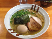 「中華そば（塩）650円、味玉100円」@麺屋 むじゃきの写真