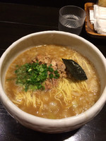 「掛け豚そば(800円)」@俺の空 新宿店の写真