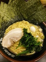 「塩固め海苔」@横浜家系ラーメン 大黒家の写真