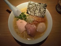 「芳醇鶏だしらーめん （塩）+中盛」@Ramen にじゅうぶんのいちの写真