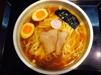 「中華蕎麦・大盛￥700円（煮玉子サービスCP）」@中華蕎麦 金魚の写真