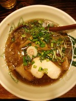 「らーめん醤油」@G麺7の写真