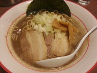 「【限定】伊吹印のペニー中華そば（轟ウルメVer.）￥750」@麺 酒 やまのの写真