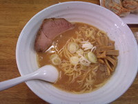 「らーめん　しょうゆ味」@らーめん みのるの写真