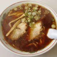 「しょうゆラーメン」@ニューホームランの写真