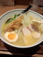 「〖期間限定〗とりそば790円」@麺処直久 新橋店の写真