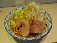 「らーめん大盛　730円　野菜　あぶら」@らーめん 陸 尾山台店の写真