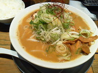 「こく味噌＋ライス」@長尾中華そば 東京池袋店の写真