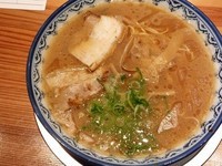 「ラーメン」@元祖赤のれん 節ちゃんラーメン 天神本店の写真
