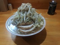 「大ラーメン(野菜ちょい増し、ニンニク少なめ、カラメ)」@ラーメン角次の写真