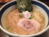 「豚骨魚介らー麺 750円 (大盛 +100円)」@東京駅 斑鳩の写真