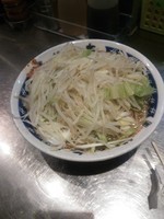 「ラーメン（中）野菜増し」@らーめん大 蕨店の写真