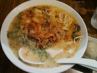 「【12月限定】豚キムチ麺 ￥850＋味玉(クーポンサービス)」@中華そば 伝堂の写真